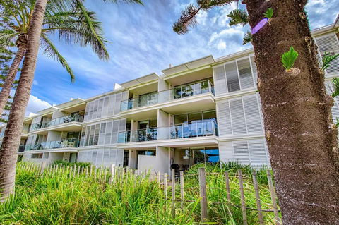 Unit 206 Plantation, Rainbow Beach, Incredible Views, Top Floor, Ocean Facing - Accommodation Nelson Bay 1