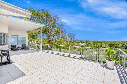 Unit 6 Rainbow Sea - Rainbow Beach, Amazing Ocean Views, Aircon, Wi-Fi, Pool, Walk To Beach - Accommodation Nelson Bay 3
