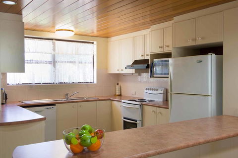 Vacation Village - Accommodation Nelson Bay 3