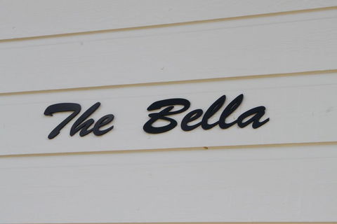 Valley Cabins By The Creek - Accommodation Nelson Bay 1