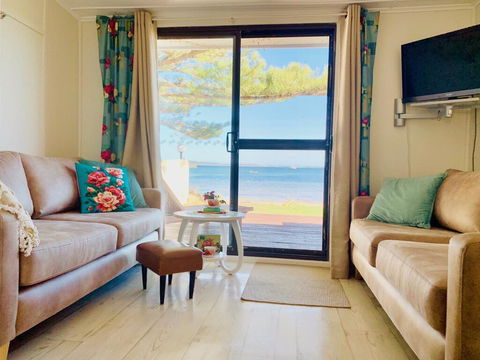 Vandy's Shack At Mount Dutton Bay - Ideal For Couples And Small Families - Accommodation Nelson Bay 2