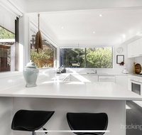 Victorian Beach House - Nelson Bay Accommodation.com