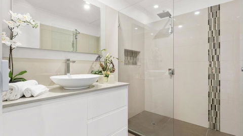 VIEWS AT MCCRAE..... - Accommodation Nelson Bay 0