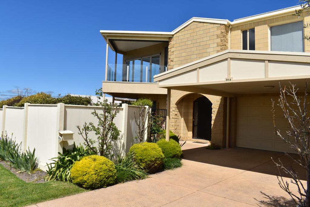  Accommodation Nelson Bay