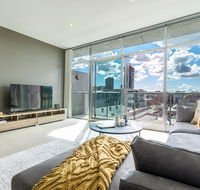 Vue of the East End-Wifi - Netflix - Nespresso - Nelsons Bay Accommodation