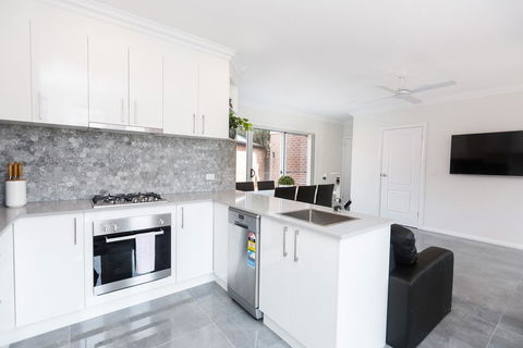 Wagga Apartments #1 - Accommodation Nelson Bay 2