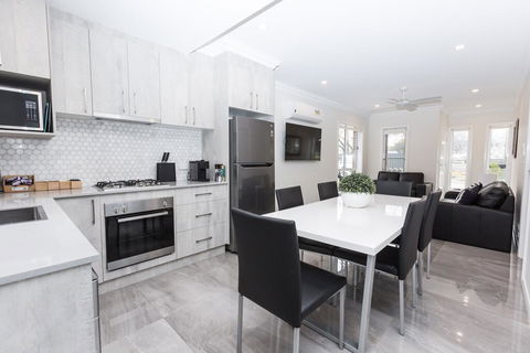 Wagga Apartments #2 - Accommodation Nelson Bay 0