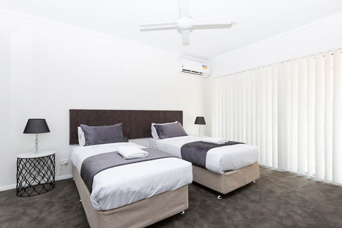 Wagga Apartments #4 - Accommodation Nelson Bay 2