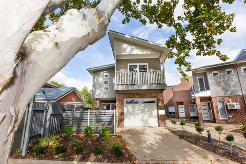 Wagga Apartments #5 - Accommodation Nelson Bay 1