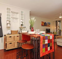 Colour Pop Fitzroy - 3 bedroom pet friendly - Accommodation Nelson Bay