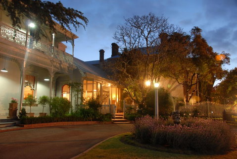 The Riversleigh - Accommodation Nelson Bay 11