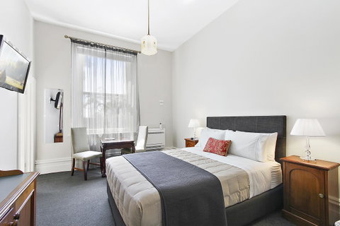 The Riversleigh - Accommodation Nelson Bay 25