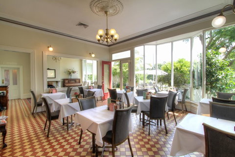 The Riversleigh - Accommodation Nelson Bay 5