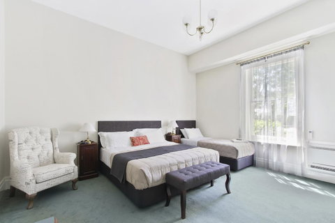 The Riversleigh - Accommodation Nelson Bay 8