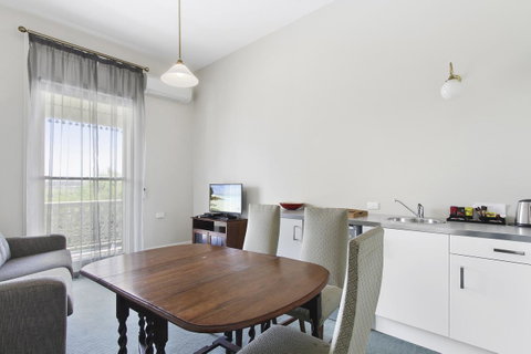 The Riversleigh - Accommodation Nelson Bay 26