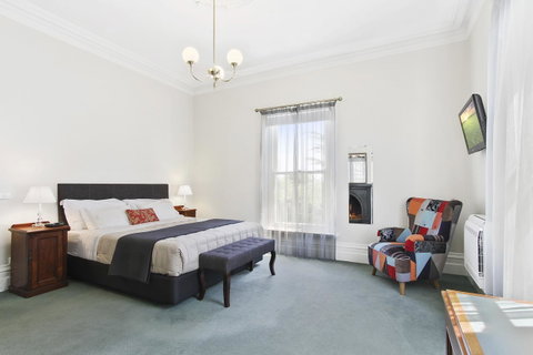The Riversleigh - Accommodation Nelson Bay 0