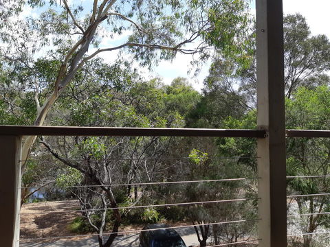 Elevated Holiday House Overlooks Tranquil Wetlands - Accommodation Nelson Bay 10