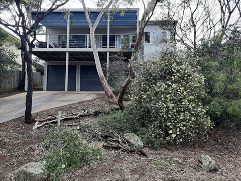 Elevated Holiday House Overlooks Tranquil Wetlands - Accommodation Nelson Bay 0