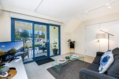 Edge17 Port Fairy Wharf - Nelson Bay Accommodation.com 15