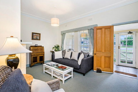 Edge17 Port Fairy Wharf - Nelson Bay Accommodation.com 1