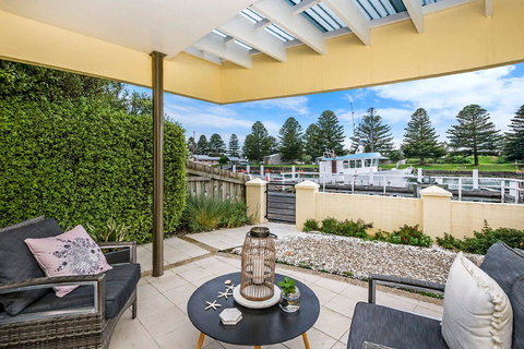 Edge17 Port Fairy Wharf - Nelson Bay Accommodation.com 16