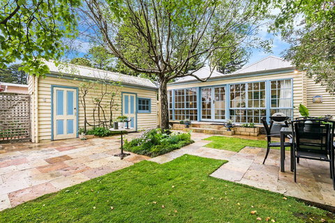 Edge17 Port Fairy Wharf - Nelson Bay Accommodation.com 2