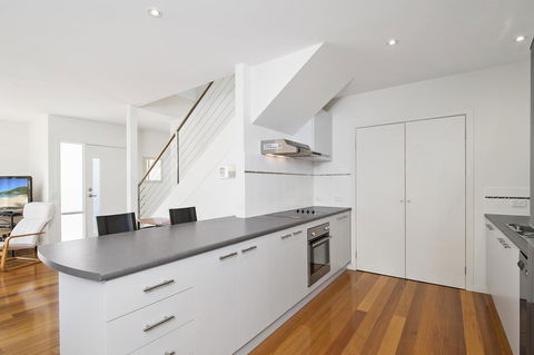 Bask At The Glade - Rejuvenate Stays - Accommodation Nelson Bay 2