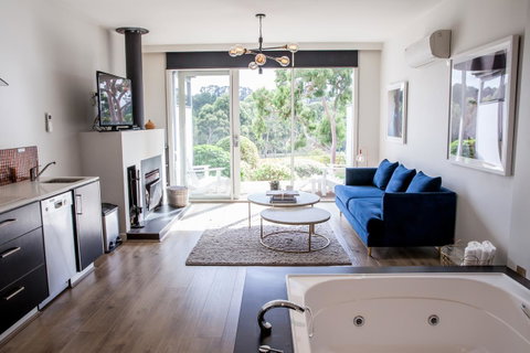 Polperro Villas - Nelsons Bay Accommodation 4