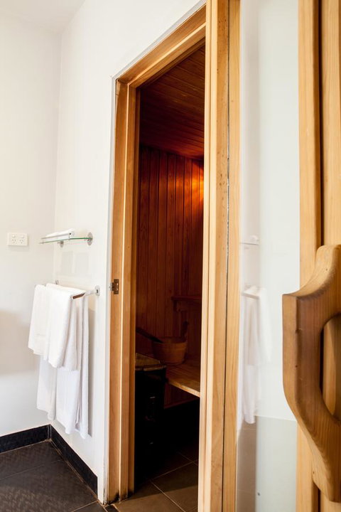 Polperro Villas - Nelsons Bay Accommodation 2