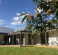 3 Bells Alpine Cottage - Accommodation Nelson Bay