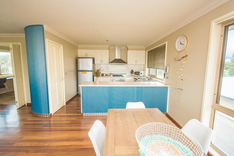 The Pitch - Accommodation Nelson Bay 2