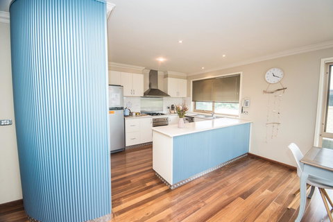 The Pitch - Accommodation Nelson Bay 5