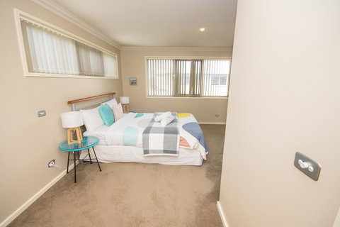 The Pitch - Accommodation Nelson Bay 18