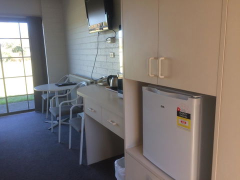 Ambassador Motor Inn - Accommodation Nelson Bay 8