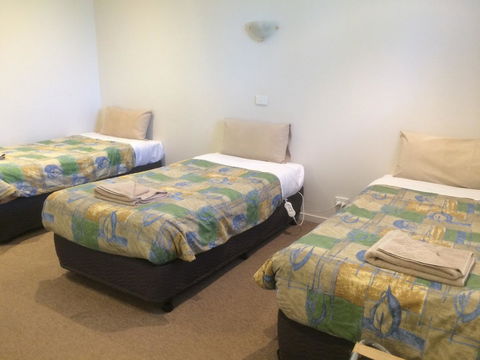 Ambassador Motor Inn - Accommodation Nelson Bay 1