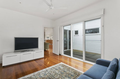 Perfect Blairgowrie Beach House - Nelson Bay Accommodation.com 10