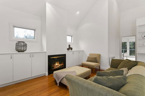 Perfect Blairgowrie Beach House - Nelson Bay Accommodation.com 5