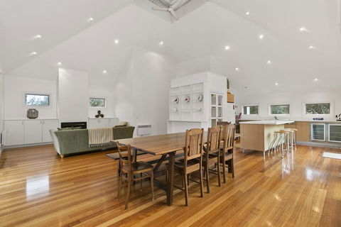 Perfect Blairgowrie Beach House - Nelson Bay Accommodation.com 7