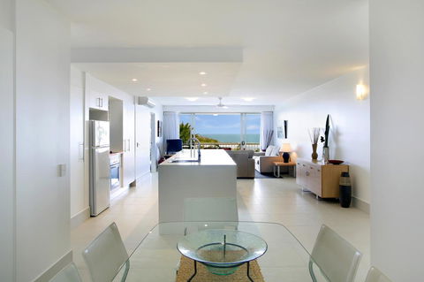 La Mer Sunshine Beachfront - Accommodation Nelson Bay 17