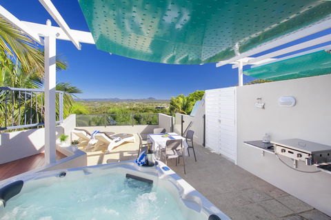 Noosa Blue Resort - Accommodation Nelson Bay 1