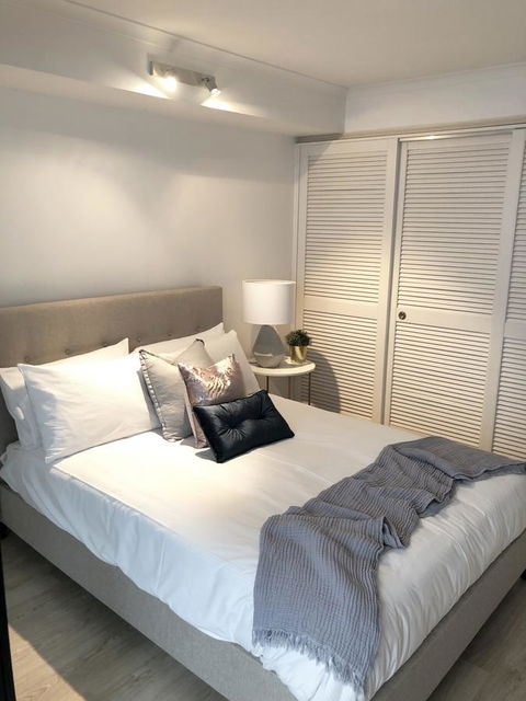 Sunshine Beach Luxe Apartment - Accommodation Nelson Bay 18