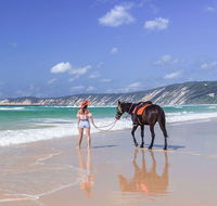 Salty Vibes Retreat - Accommodation Nelson Bay