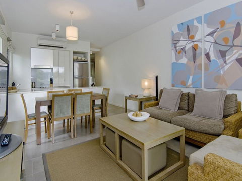 Beach Club Port Douglas Luxury Apartments - Accommodation Nelson Bay 2