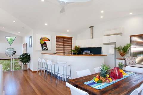 Jolly Roger's Beach House - Accommodation Nelson Bay 4