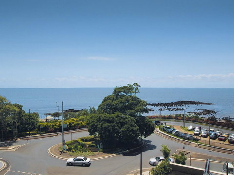 Oaks Redcliffe Mon Komo Suites - Accommodation Nelson Bay 2