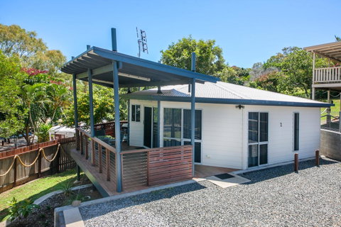 Sunset Cabins 1770 - Accommodation Nelson Bay 10