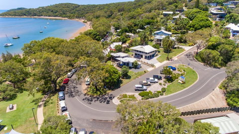 Sunset Cabins 1770 - Accommodation Nelson Bay 12
