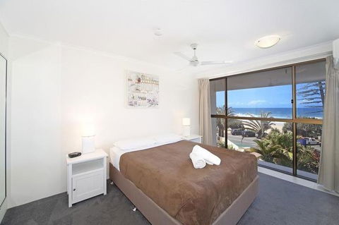 Coolum Caprice - Accommodation Nelson Bay 6