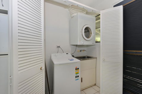 Seascape Holidays At Beachfront Terraces - Accommodation Nelson Bay 16