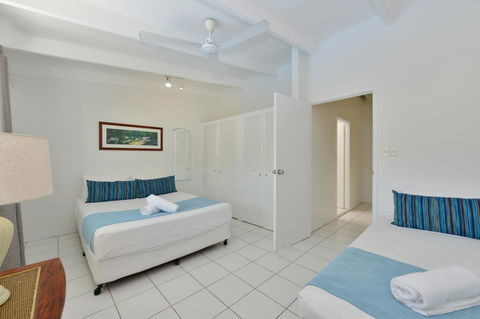 Seascape Holidays At Beachfront Terraces - Accommodation Nelson Bay 6